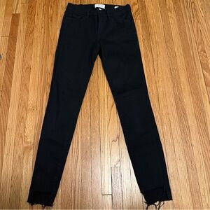 NWOT Frame Le Skinny de Jeanne